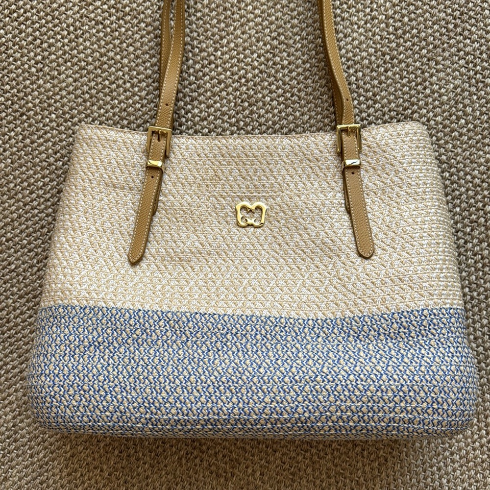 Eric Javits NWT woven cream and blue shoulder bag.